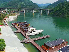 湖北乐嘉游艇有限公司、湖北乐嘉、乐嘉游艇公司、乐嘉游艇、路亚艇、脚踏船、电动船、快艇、画舫、防汛冲锋舟、手划船、网红簸箕船、浮动浮台码头系列、碰碰船、碰碰车系列、船外机系列、船艇装备配件、